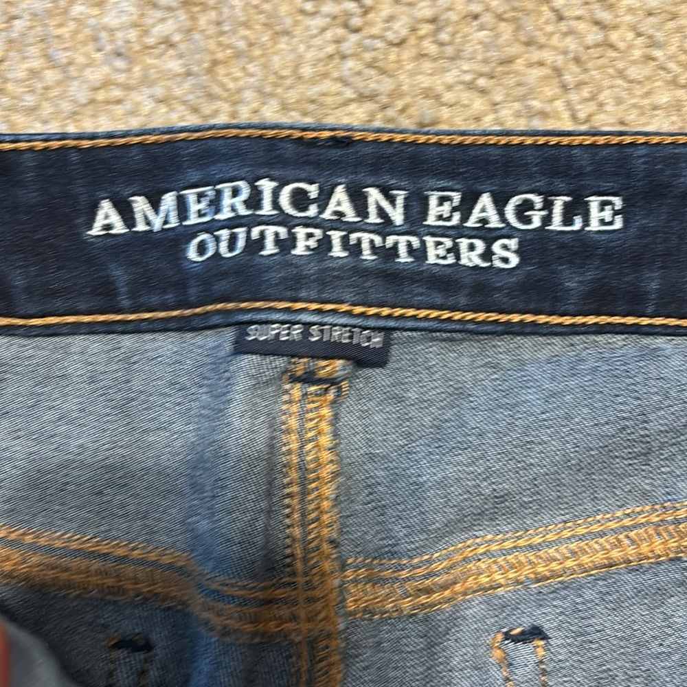 AE midi shoppers stretch shorts size 6 - Picture 3 of 4